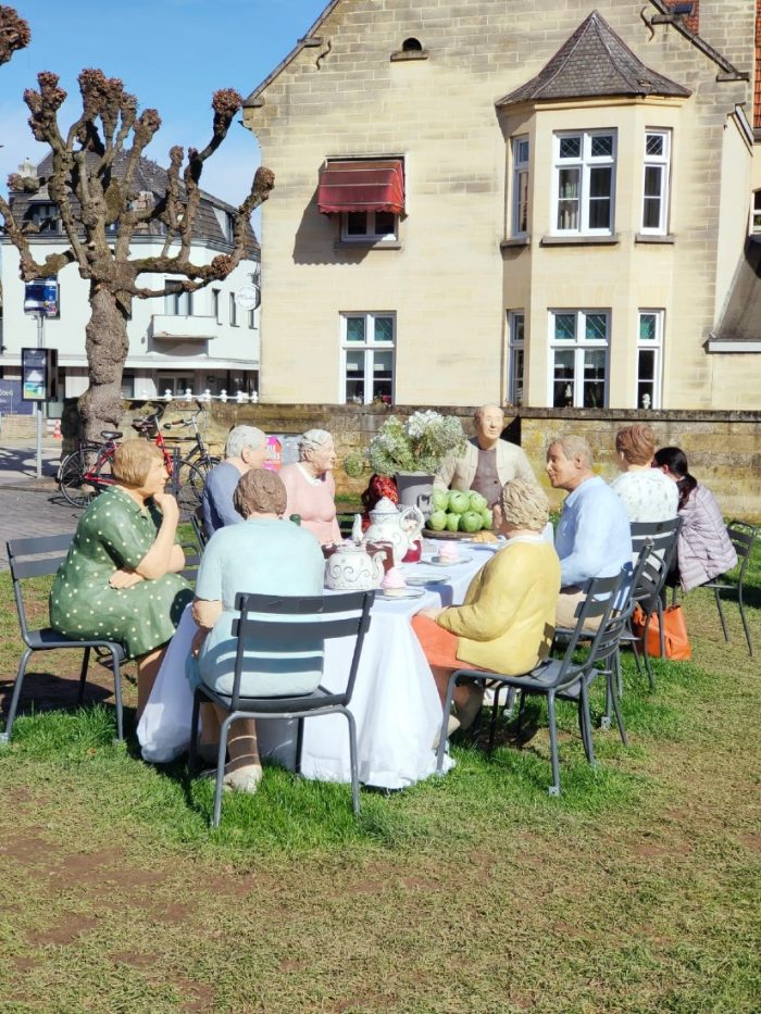 picknickende-beeldengroep-valkenburg